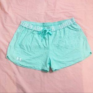 Under Armour Women's size Small Neon Green Short